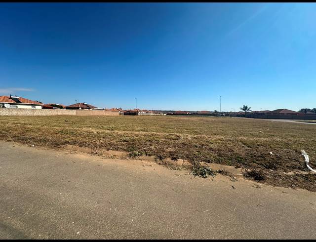 938M² VACANT LAND FOR SALE IN SOUTHERN GATEWAY